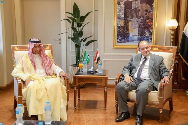 Minister of Industry and Mineral Resources Bandar Alkhorayef met on Sunday with the Egyptian Minister of Trade and Industry Ahmed Saleh in Cairo.