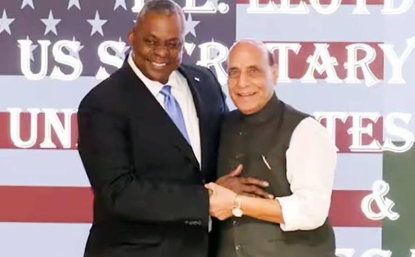 Indian Defense Minister Rajnath Singh, right, with US Secretary of Defense Lloyd J. Austin ahead of the bilateral talks on Monday. — courtesy Ministry of Defense