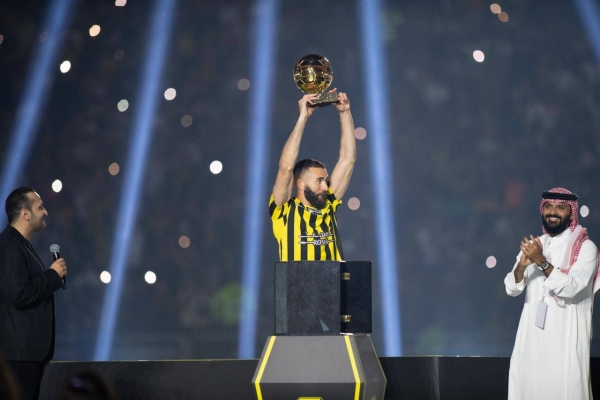 Over 60,000 fans of Saudi Champions Al-Ittihad welcomed the French superstar Karim Benzema at a grand reception held at Al-Jawhara stadium of King Abdullah Sports City in Jeddah on Thursday night.