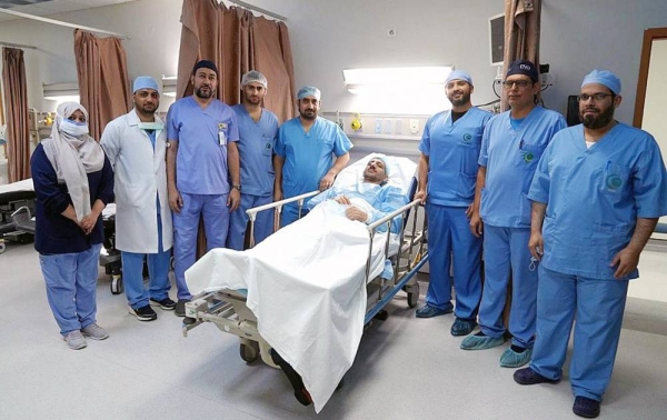 A surgical team at King Abdullah Medical City (KAMC) in Makkah has successfully restored the sight of an Iranian pilgrim who had come to perform the Hajj rituals this year.