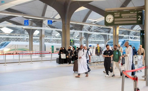 The first batches of pilgrims arrived in Madinah on Saturday to greet the Prophet (peace be upon him) and offer prayers at the Prophet’s Mosque after their successful completion of the annual pilgrimage of Hajj. 