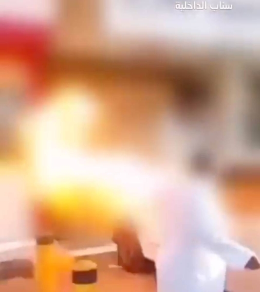 The police of Riyadh region have arrested a Saudi citizen for deliberately setting a vehicle on fire at Wadi Al-Dawasir Governorate.
