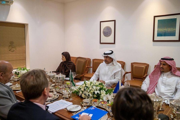 Nizar Al-Aloula meets with the Special Envoy of the French President to Lebanon Jean-Yves Le Drian on Wednesday in Riyadh.