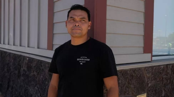 Tabilin and Pedroza see their neighbour and friend Uncle Al for the first time since the fire