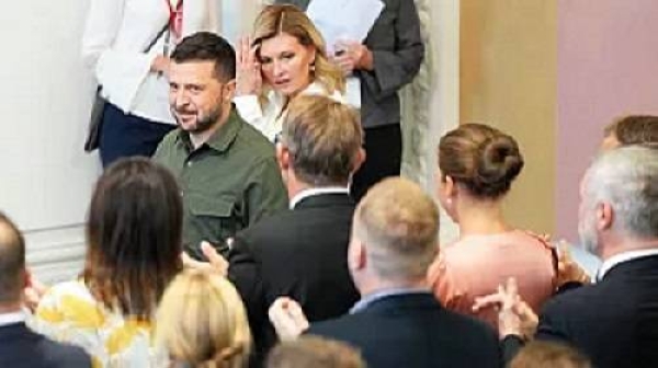 Ukraine's President Volodymyr Zelensky and Ukraine's First Lady Olena Zelenska arrive at the Danish Parliament in Copenhagen.