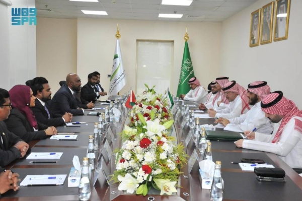 Mazen Al-Kahmous, president of the Control and Anti-Corruption Authority (Nazaha) receives the President of the Anti-Corruption Commission of Maldives, Adam Shamil, and his accompanying delegation in Riyadh.