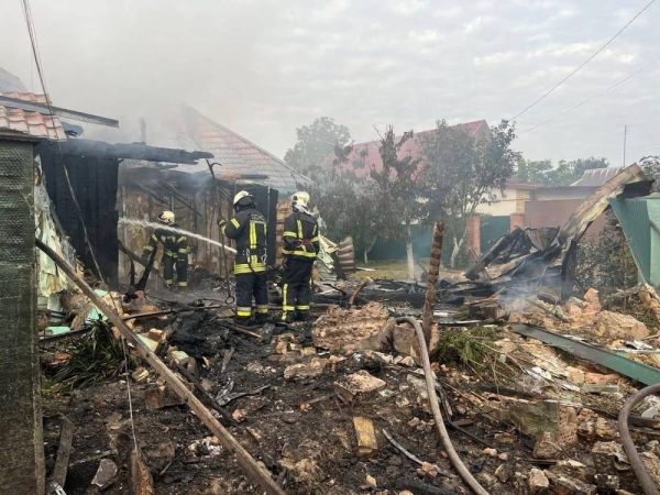 Rescuers work at a site of buildings damaged in the night by Russian drone and missiles strike, amid Russia's attack on Ukraine, in Kyiv region, Ukraine August 30, 2023. Press service of the State Emergency Service of Ukraine/Handout via REUTERS ATTENTION EDITORS - THIS IMAGE HAS BEEN SUPPLIED BY A THIRD PARTY. MANDATORY CREDIT.