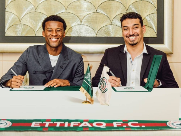 Al-Ettifaq club officially announced on Sunday the signing of Dutch international midfielder Georginio Wijnaldum, who is joining the Saudi club from Paris Saint-Germain (PSG).