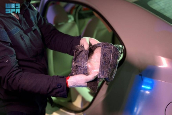8.76 kg of methamphetamine seized as Saudi customs officers thwart two smuggling attempts
