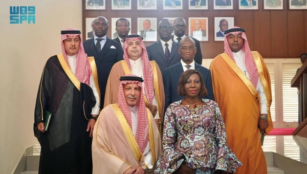 Royal Court Advisor Ahmed Qattan with Côte d'Ivoire Foreign Minister Kandia Kamissoko Camara in Abidjan.
