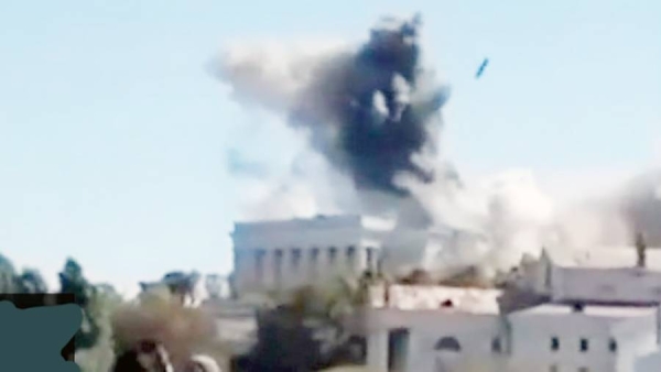 The moment Ukrainian missile hits Russia’s Black Sea fleet HQ.