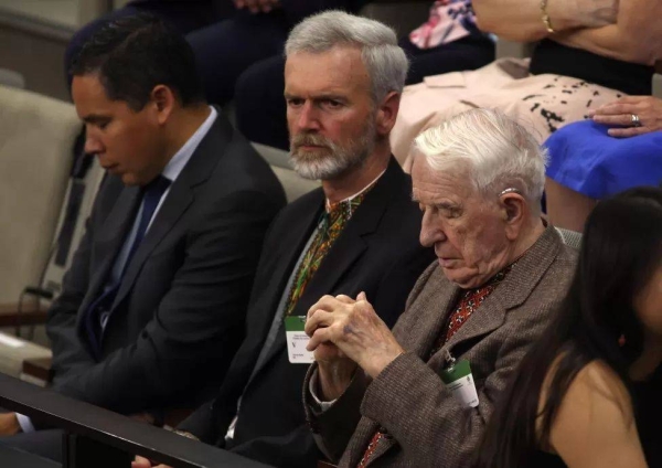 Yaroslav Hunka (right) waits for arrival of Ukrainian President Volodymyr Zelensky