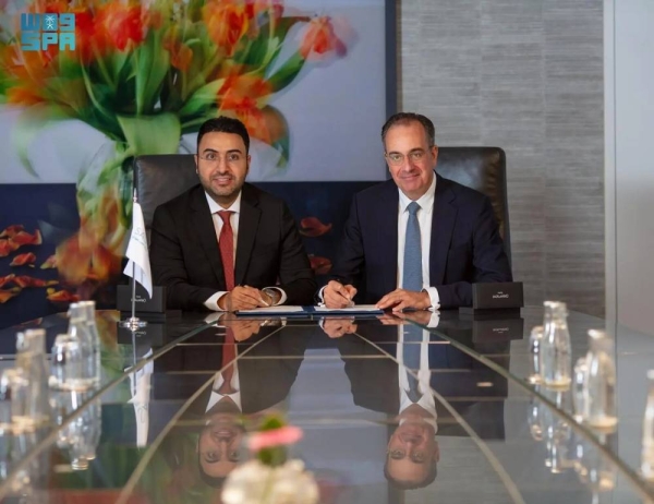 The Saudi Export-Import Bank signed a cooperation agreement with Trafigura to provide a credit facility worth $500 million for a period of three years. The agreement was signed by Deputy CEO of the Saudi EXIM Bank Dr. Naif Bin Abdulrahman Al-Shammari and the Chief Financial Officer of Trafigura Christophe Salmon.