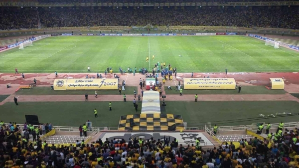 Al-Ittihad makes bold exit from Sepahan stadium, protests presence of  political signs