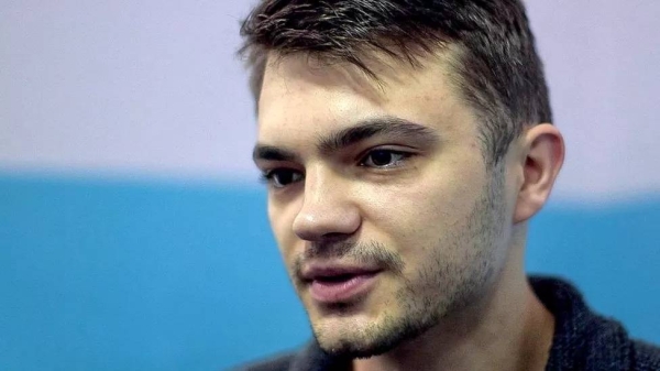 Erik, a 26-year-old musician, says he swam a river to escape into Moldova