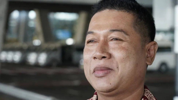 Khongpana Sudlamai, 52, says the thought of seeing his son Pornsawan Pinakalo, gives him goosebumps