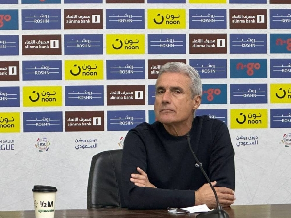 Al Nassr's coach Luis Castro addressed various issues, prominently emphasizing the need for VAR intervention in crucial moments.