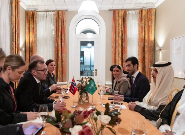 Foreign Minister Prince Faisal Bin Farhan met with his Norwegian counterpart Espen Barth Eide, on the sidelines of the visit of the members of the ministerial committee appointed by the joint Arab-Islamic Summit to Oslo.