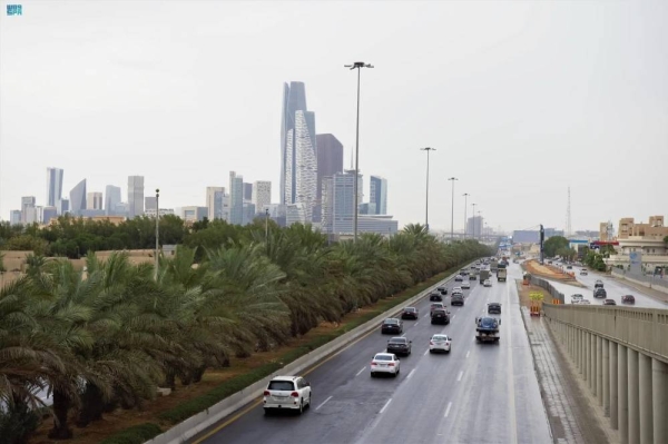 The National Center of Meteorology warned of moderate to heavy thunderstorms, accompanied by dust storms, torrential rains and hail will hit various governorates of Makkah region from Tuesday to Saturday.