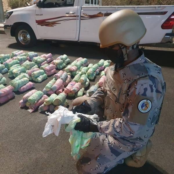 The Border Guards occasionally arrest khat smugglers across the Kingdom's border with Yemen.