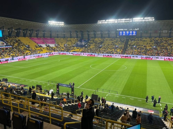 The match, which was scheduled to take place on Friday at Al Awwal Park Stadium in Riyadh, saw fans gathering in anticipation, but the teams failed to make an appearance in the stadium.
 (Credit: Al Sharq Al Awsat newspaper) 
