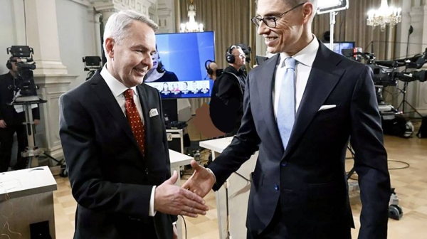 The two candidates with the highest number of preliminary votes.