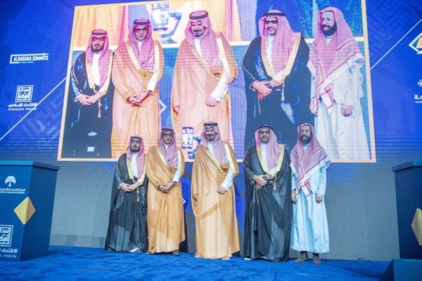 Emir of Madinah Prince Salman bin Sultan and Sheikh Abdullah bin Saleh Kamel, chairman of the Board of Trustees of the AlBaraka Forum for Islamic Economy, at the inaugural ceremony of AlBaraka Symposium in Madinah on Wednesday.
