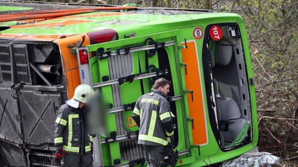 The FlixBus coach veered to the right and overturned on the A9 autobahn