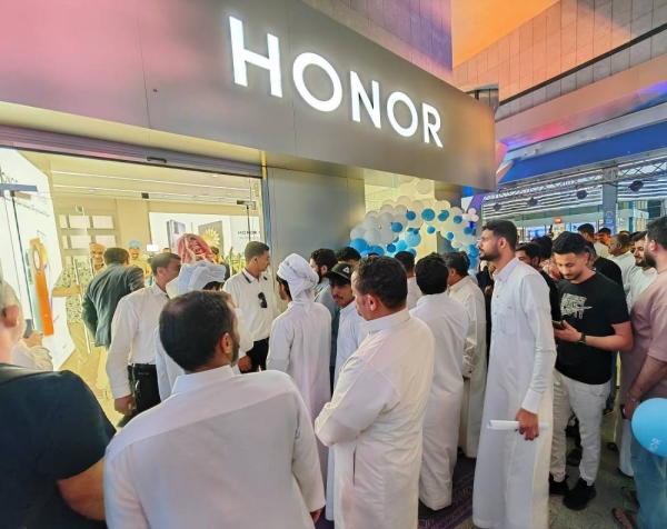 HONOR opens two HONOR exclusive service centers in Saudi Arabia to bring better customer experience