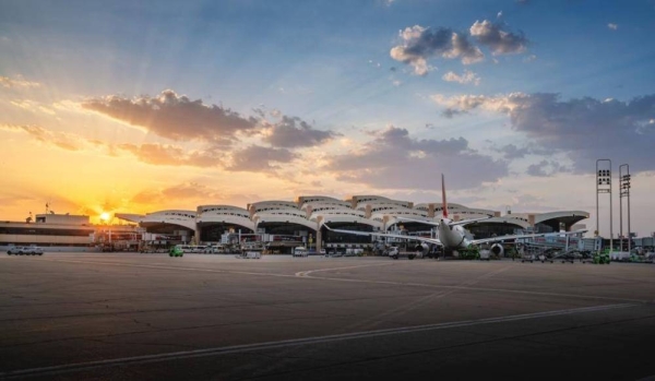 A plane coming from Doha skidded off the main runway while landing at King Khalid International Airport in Riyadh on Sunday.