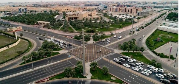 Al-Ahsa Governorate in the Eastern Province recorded the highest temperatures, reaching 41 degrees Celsius on Tuesday, while Al-Soudah in the southern Asir region recorded the lowest temperatures with 21 degrees Celsius