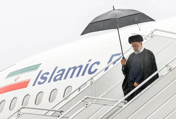 Helicopter carrying Iran's president makes 'hard landing'