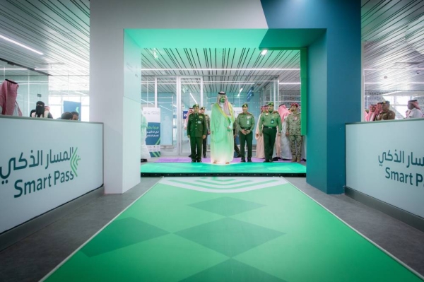 Prince Salman inaugurates Smart Pass initiative at Madinah airport