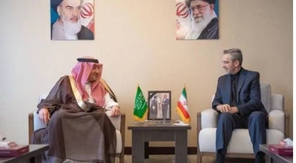 Iran’s Acting Minister of Foreign Affairs Ali Bagheri Kani holds talks with Saudi Deputy Minister of Foreign Affairs Eng. Waleed Al-Khereiji in Tehran on Monday.
