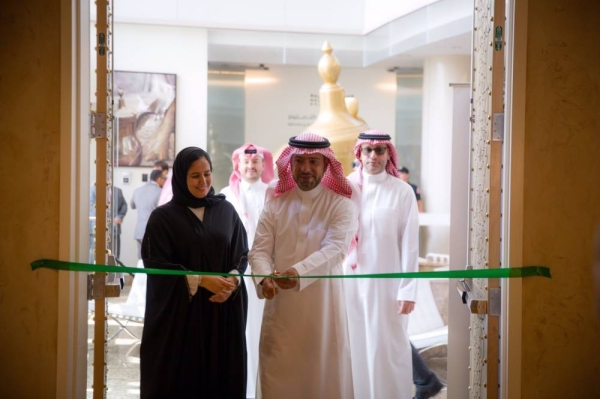 Minister Majed Al-Hogail and Cultural Attaché Dr. Tahani Al-Baiz Inaugurate the Sakani Program Exhibition in Washington.