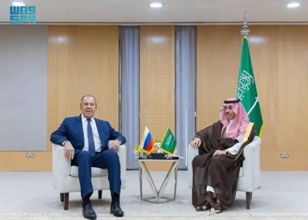 Minister of Foreign Affairs Prince Faisal bin Farhan holds talks with Russian Minister of Foreign Affairs Sergei Lavrov in Riyadh on Monday.