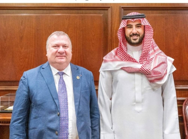 Saudi Minister of Defense Prince Khalid bin Salman receives French Commissioner General for Armaments Emmanuel Chiva in Riyadh on Thursday.
