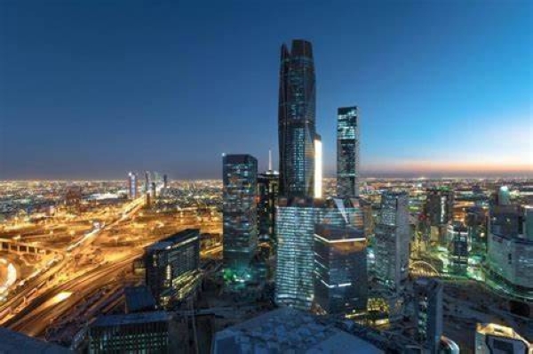 The GASTAT report revealed that the seasonally adjusted real GDP posted a growth of 0.9 percent, and non-oil activities jumped 4.3 percent year-on-year and increased 0.7 percent quarter-on-quarter compared to the second quarter of 2024.