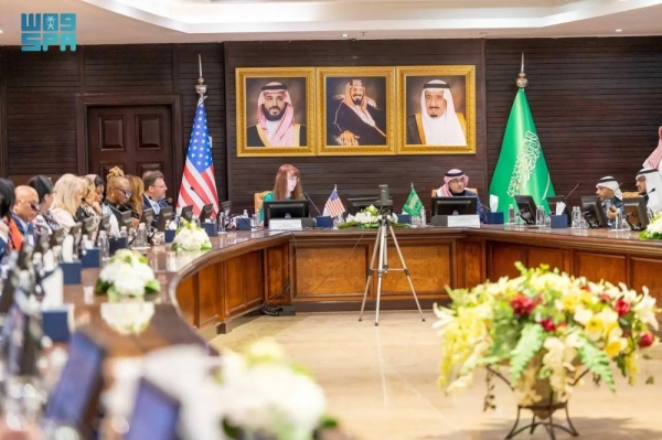 Secretary General of the Federation Walid Al-Arainan and Deputy Chief of Mission at the U.S. Embassy Alison Dilworth attended the Saudi-U.S. Business Forum held in Riyadh on Sunday.
