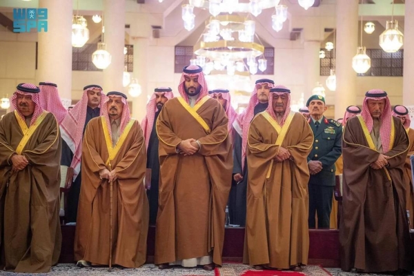 Crown Prince and Prime Minister Mohammed bin Salman offers funeral prayer for Prince Mohammed bin Fahd at the Imam Turki bin Abdullah Mosque in Riyadh on Wednesday.

