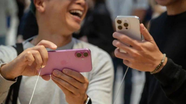Almost 80% of smartphones sold in the US are made in China