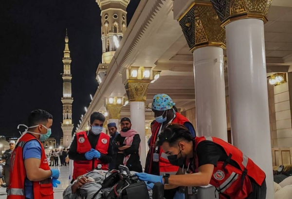 Saudi paramedics revive Pakistani man after cardiac arrest at Prophet’s Mosque