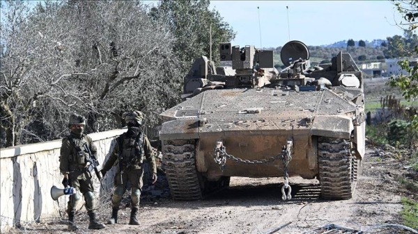Israeli army fires warning shots at UN peacekeepers in southern Lebanon