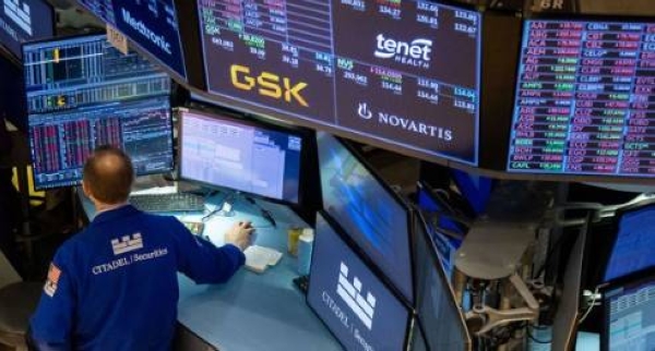 US stock markets plunged Thursday, with the worst day for all three major market indexes since 2020.