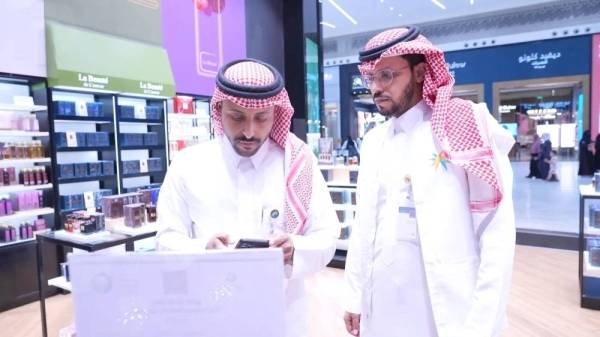The Ministry of Human Resources and Social Development revealed that inspection campaigns carried out by its officials resulted in the revocation of the licenses of five recruitment offices and the suspension of the licenses of 10 others for violating recruitment rules.