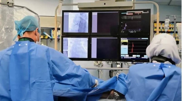 The Cardiac Diseases and Surgery Center in Madinah has performed the first two successful cardiac catheterizations for Indonesian and Pakistani pilgrims this year.
