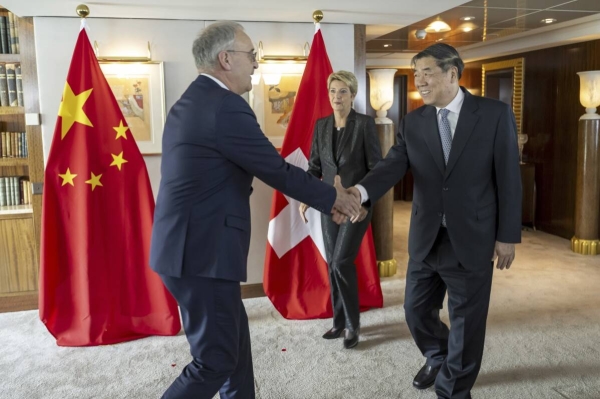 U.S. and China begin tariff talks in Geneva amid global economic concerns