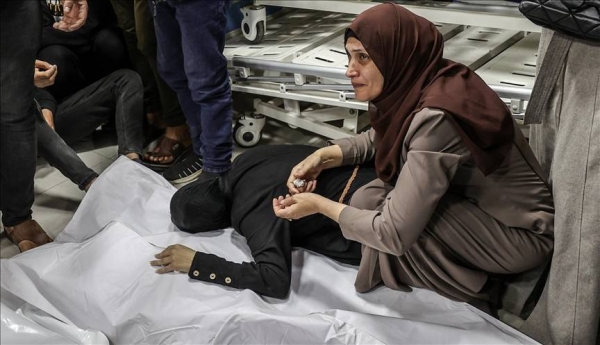 Israeli airstrikes on Gaza kill 10, mostly women and children