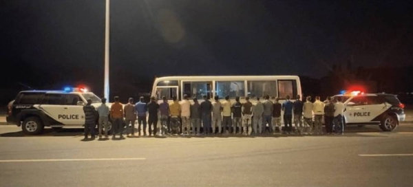 Hajj Security Forces arrested an Indian resident for transporting 22 visa holders who do not have Hajj permits.
