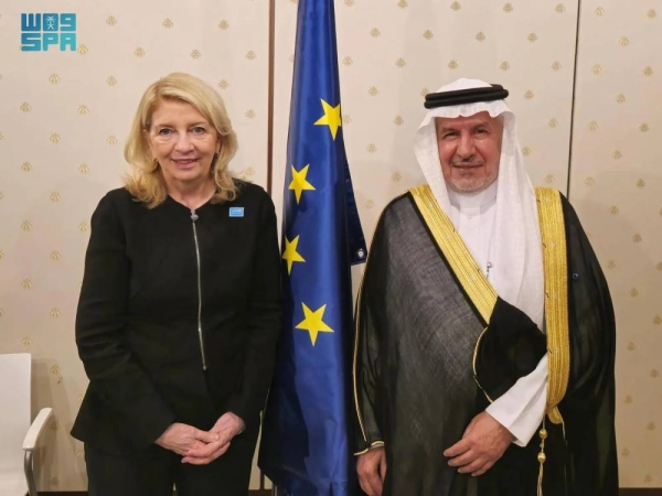 King Salman Humanitarian Aid and Relief Centre Supervisor General Dr. Abdullah Al-Rabeeah meets Executive Director of UNICEF Catherine Russell in Brussels on Wednesday.